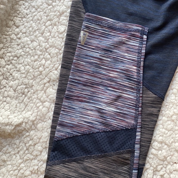 Abercrombie leggings - Picture 5 of 8